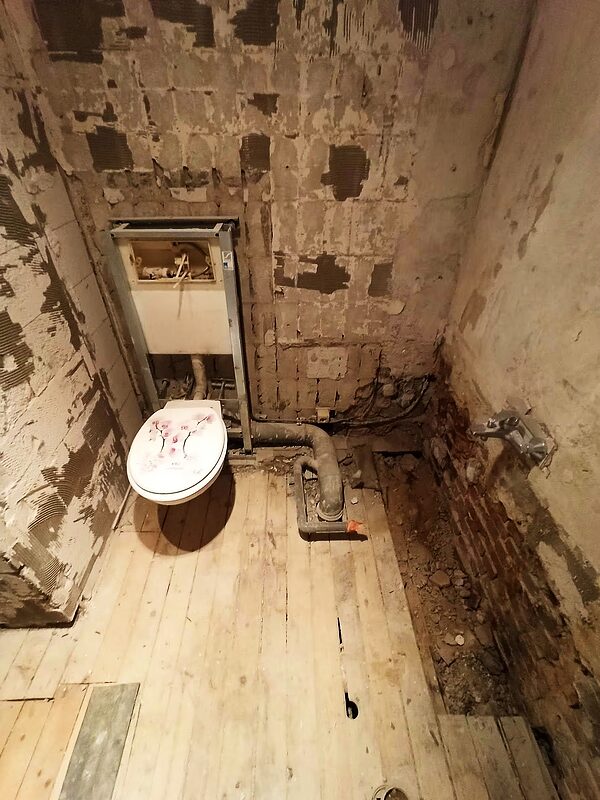 Slopen van een badkamer